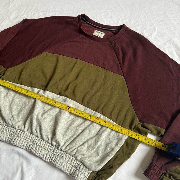 HURLEY Women’s Crewneck Sweater - Burgundy, Olive, and Gray Size XS - Picture 5 of 9